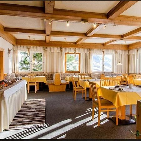 Hotel Dreilaender Galtür エクステリア 写真